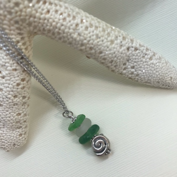 Sea glass necklace - Picture 1 of 1